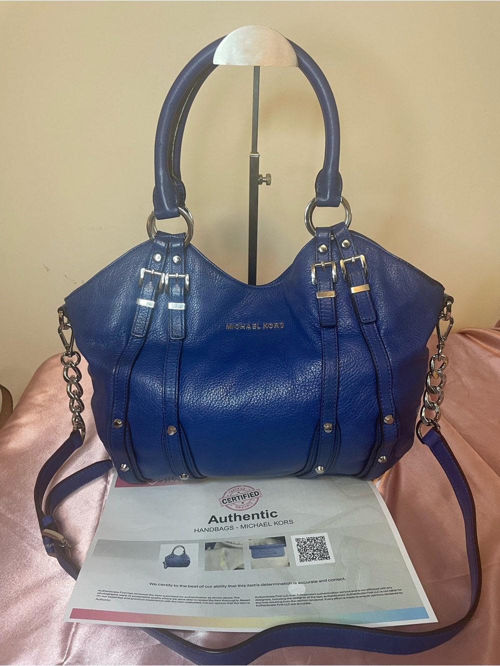 Authentic Michael Kors Purse#086NCOA cobalt blue satchel made of pebbled leather